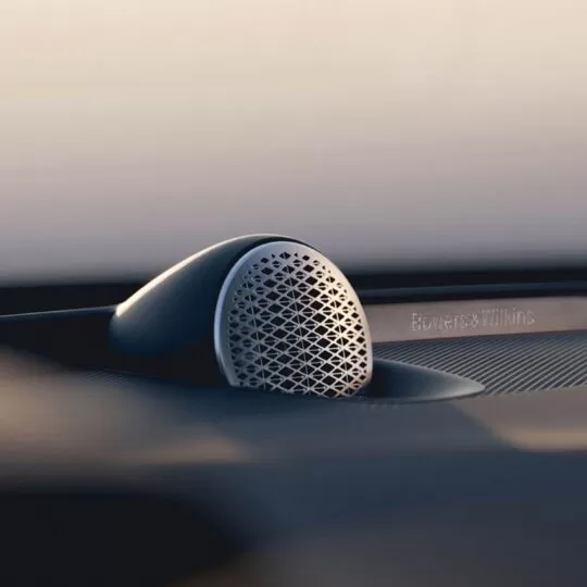 NEW XC90 Mobile 1080x1080-11