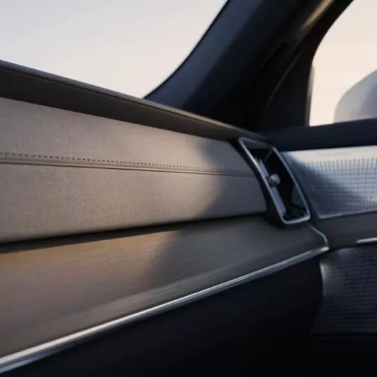 NEW XC90 Mobile 1080x1080-12