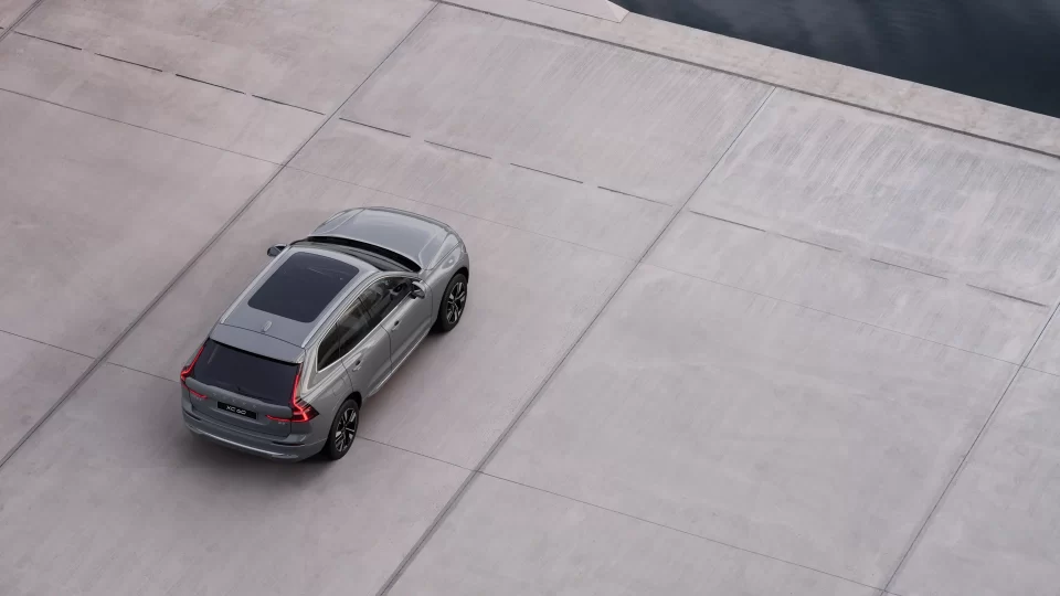 xc60-spotlighthero-gallery-item2-16x9-india